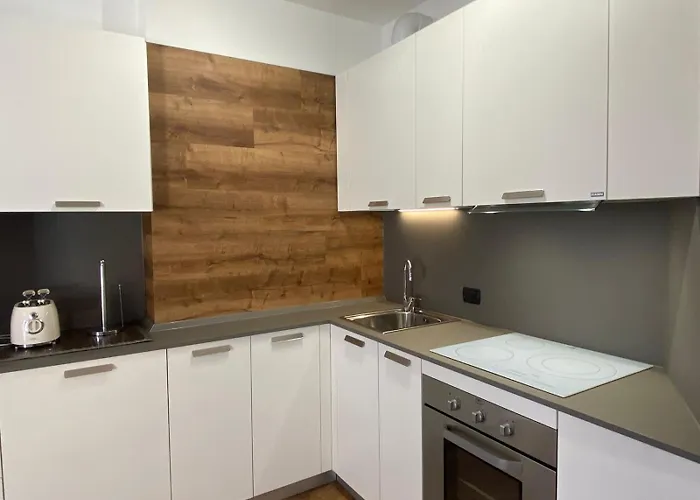 Lakeside Apartament *